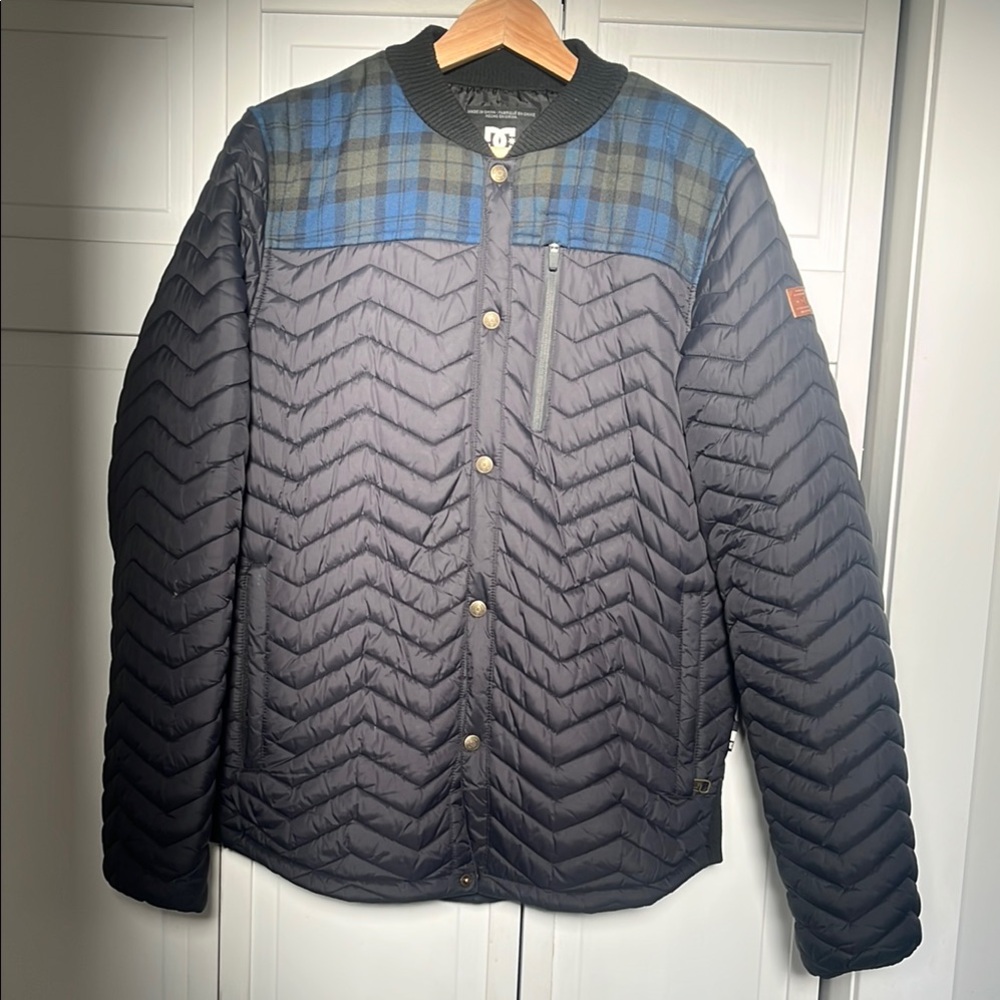 DC Men's Black and Blue Quilted Jacket